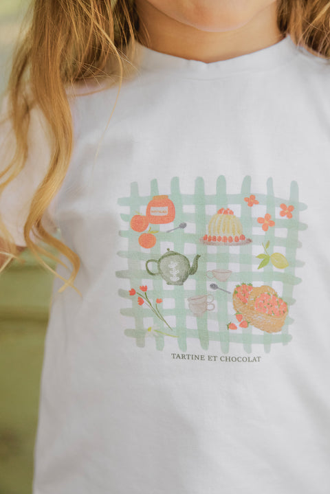 T-shirt - White Illustration bucolic walk - Image principale