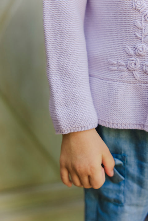 Strickjacke - Flieder Stickerei blumig - Image principale