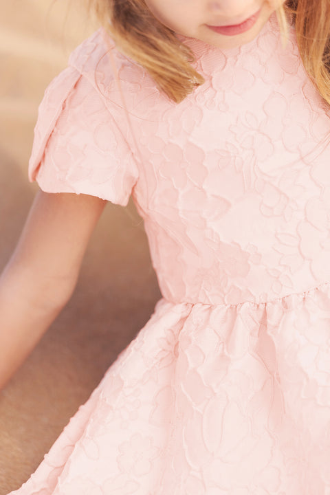 Robe - Pivoine broderie fleurie nacré - Image principale