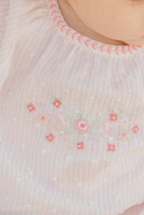 Outfit kurz - Blassrosa gestreift Stickerei blumig - Image principale