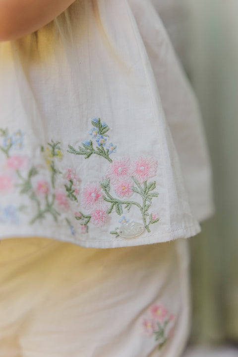 Ensemble court - Rose pâle broderie fleurie - Image principale
