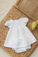 Outfit kurz - Weiss Leinen Stickerei blumig