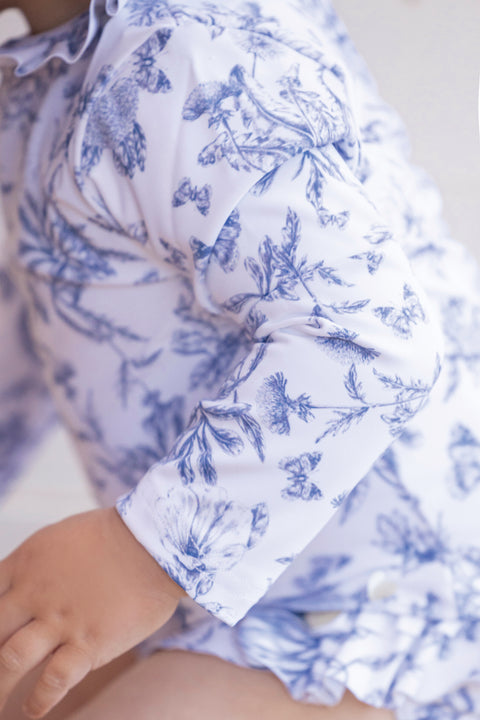 T-shirt de bain - Bleu vif imprimé inspiration Toile de Jouy - Image principale