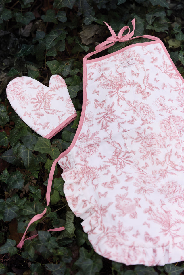 Kit Tablier et Manique - Minikane x Tartine et Chocolat imprimé Toile de Jouy rose - Image principale