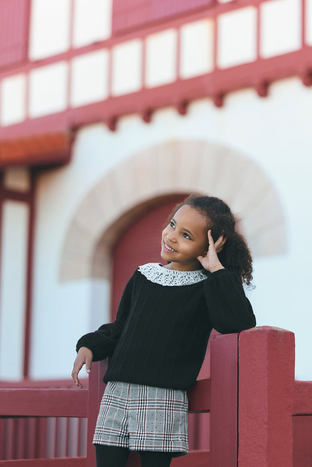 Pull - Noir col volanté - Image principale