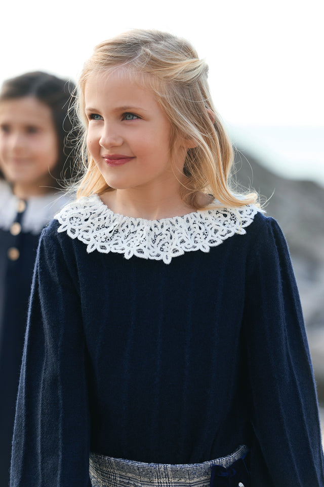 Pull - Marine col volanté - Image principale