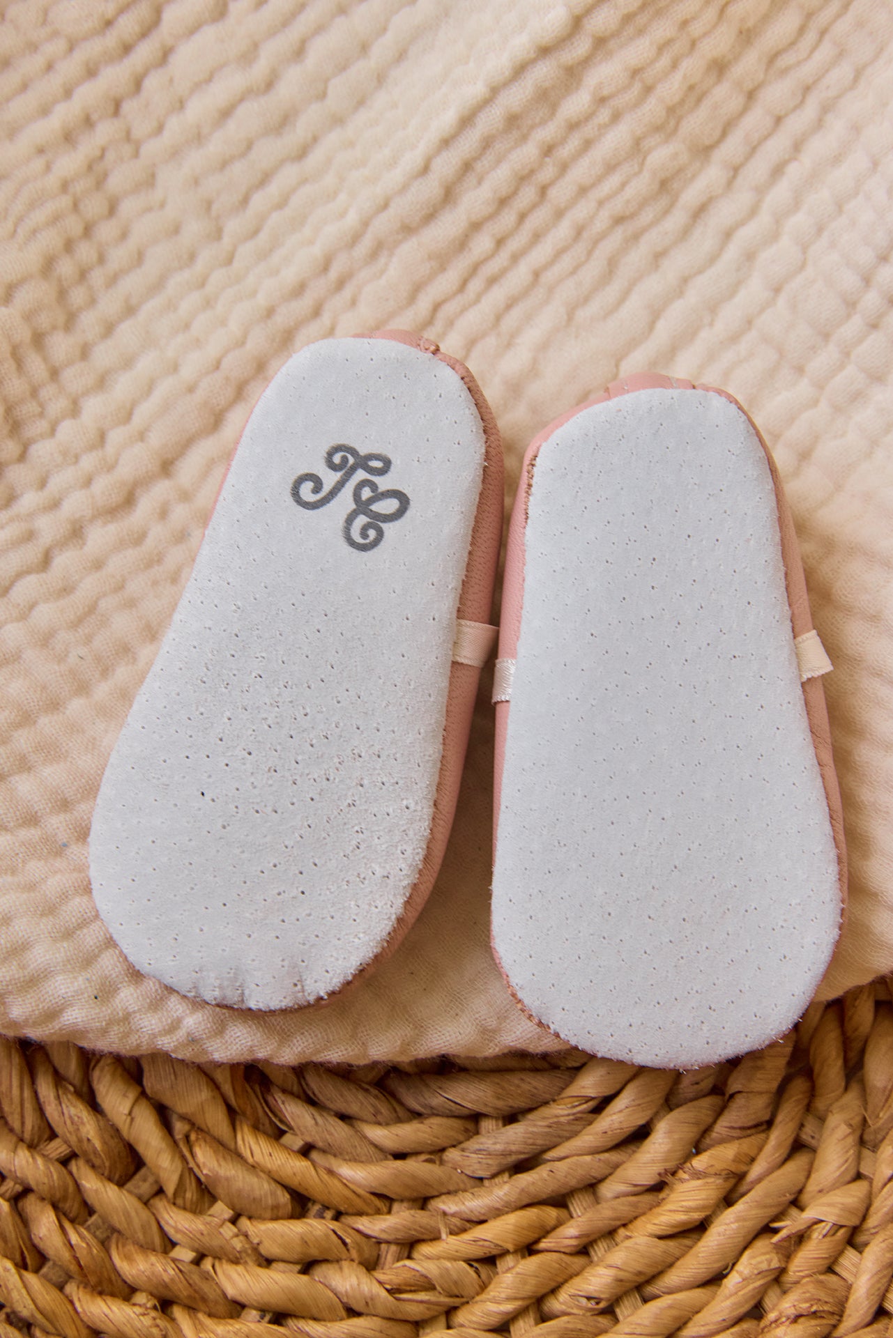 Slippers Ballerinas - Pale pink leather Ribbon