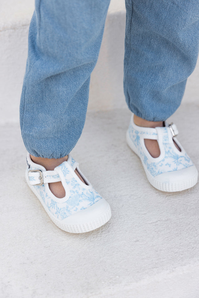 Babies - Imprimé Toile de Jouy Bleu Ciel - Image principale