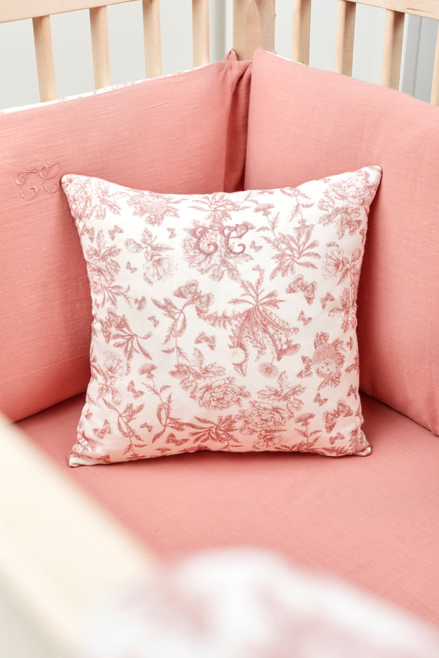 Coussin réversible - Imprimé inspiration Toile de Jouy rose - Image principale