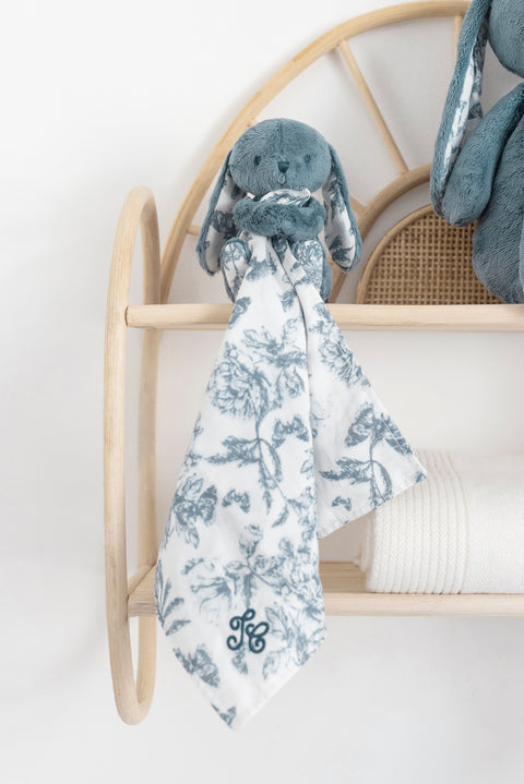 Augustin le Lapin - Doudou imprimé inspiration Toile de Jouy bleu - Image principale