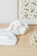 Augustin der Hase – Ecru-Bettdecke