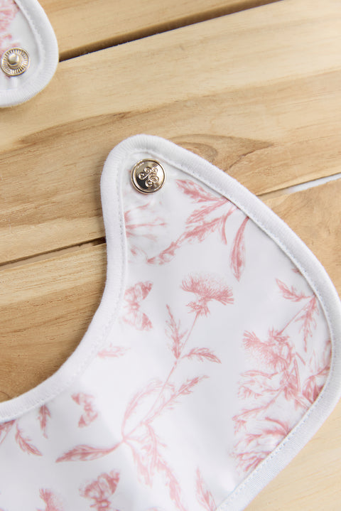 Bavoir toile enduite - Imprimé inspiration Toile de Jouy rose - Image principale