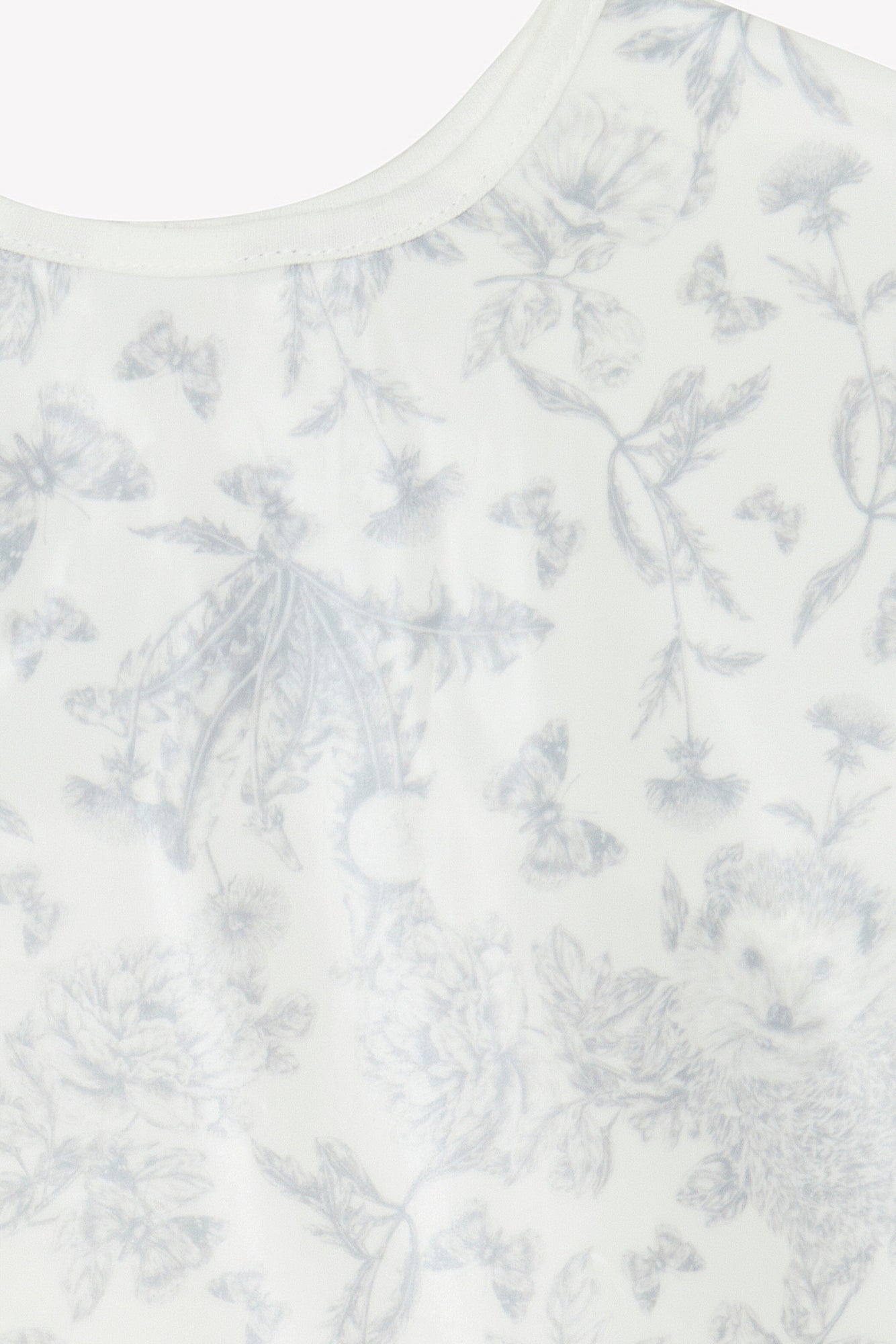 Lätzchen mit beschichteten Canvas-Ärmeln – inspirierender Druck Toile de Jouy Grau