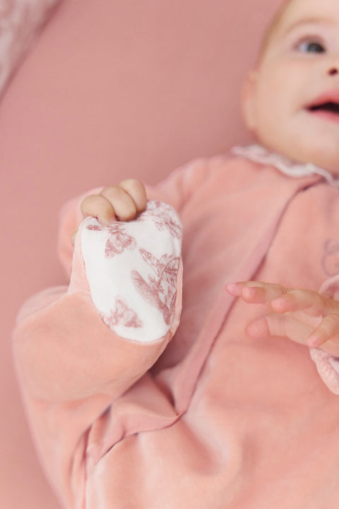 Pyjama - Rose en velours imprimé inspiration Toile de jouy - Image principale