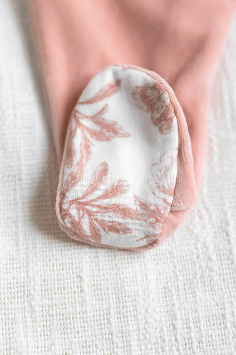 Pyjama - Rose en velours imprimé inspiration Toile de jouy - Image principale