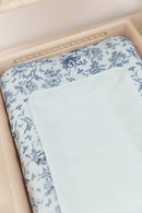 Housse de matelas à langer - Imprimé inspiration toile de jouy bleu