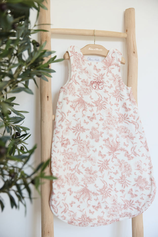 Gigoteuse d'été - T1 Imprimé inspiration toile de jouy rose - Image principale