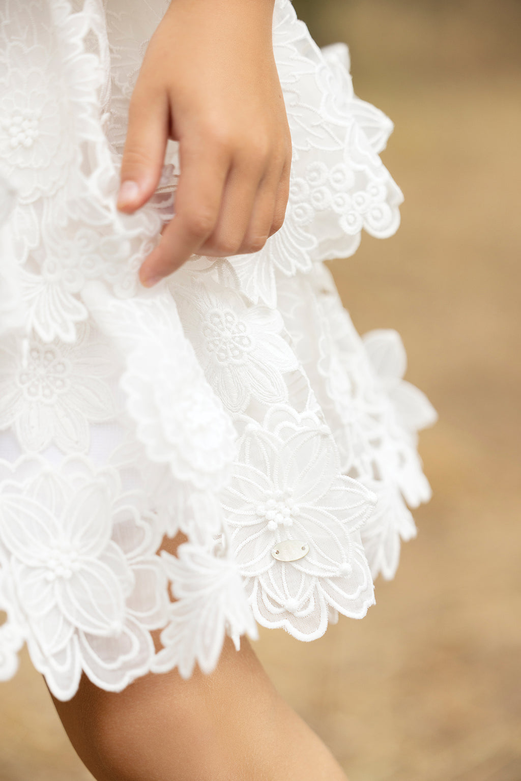 Robe - Blanc broderies relief