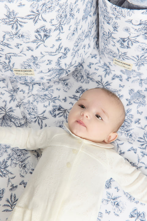 Tapis de vie toile de jouy bleu - Mèzamé x Tartine et Chocolat - Image principale