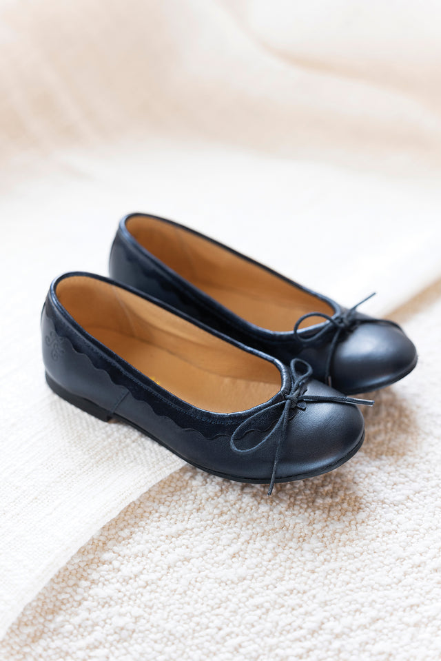 Ballerines - Cuir marine - Image principale