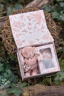 Coffret biberon et doudou - Toile de jouy rose Élhée x Tartine et Chocolat