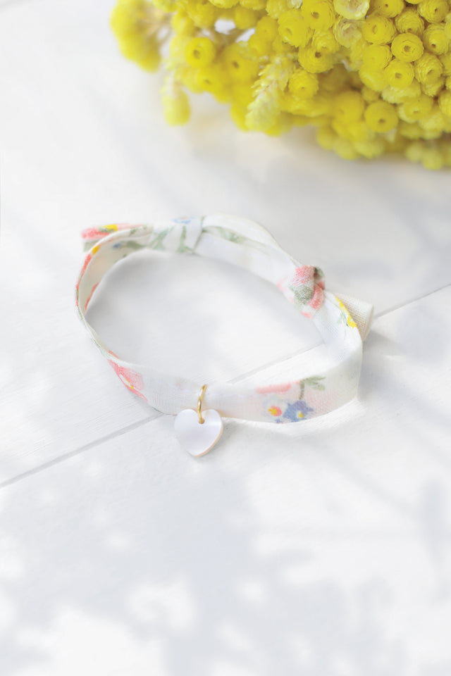 Bracelet - cœur imprimé fleuri - Image principale