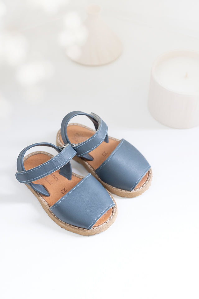 Chaussures Minorquines x Tartine et Chocolat - Cuir bleu - Image principale