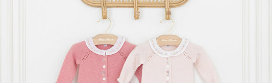 Tenues de naissance pour l'arrivée d'une petite fille