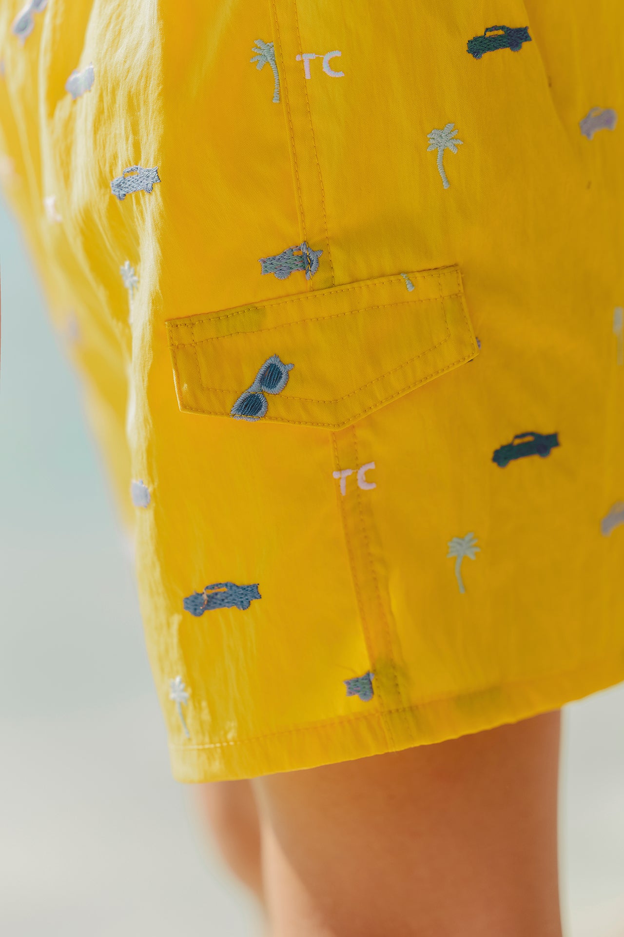 Maillot de bain - Jaune illustration city aventure