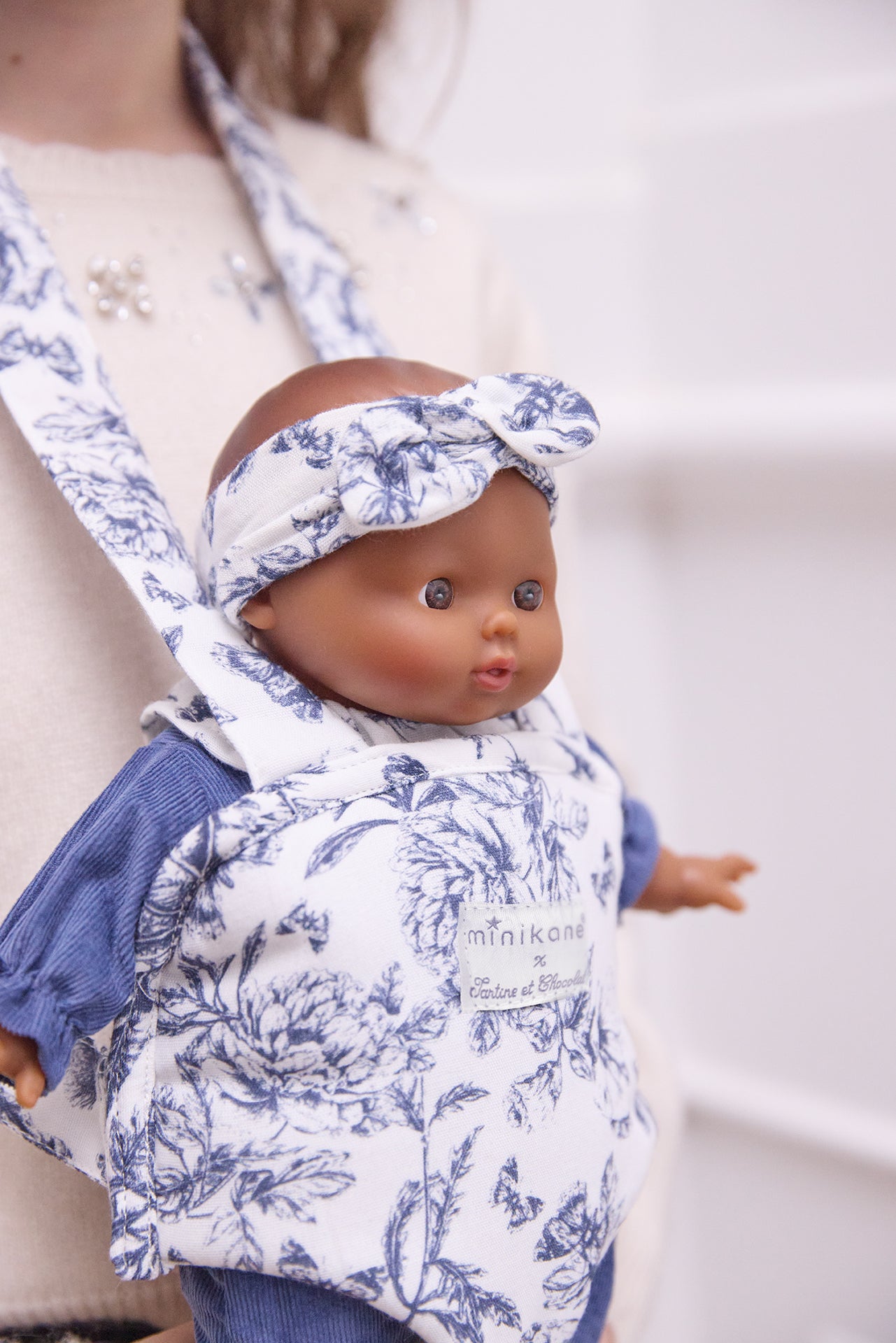 puerta Muñeca - Minikane x Tartine et Chocolat Toile de Jouy Azul