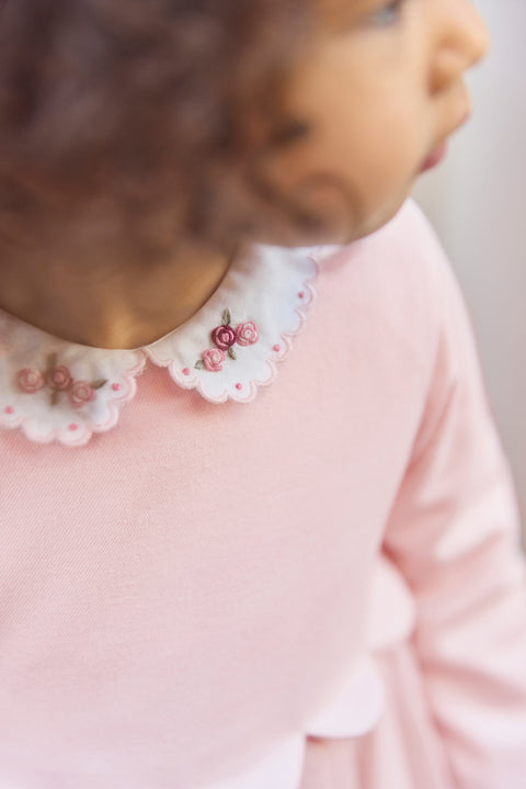 Robe - Rose pâle plis religieux - Image principale