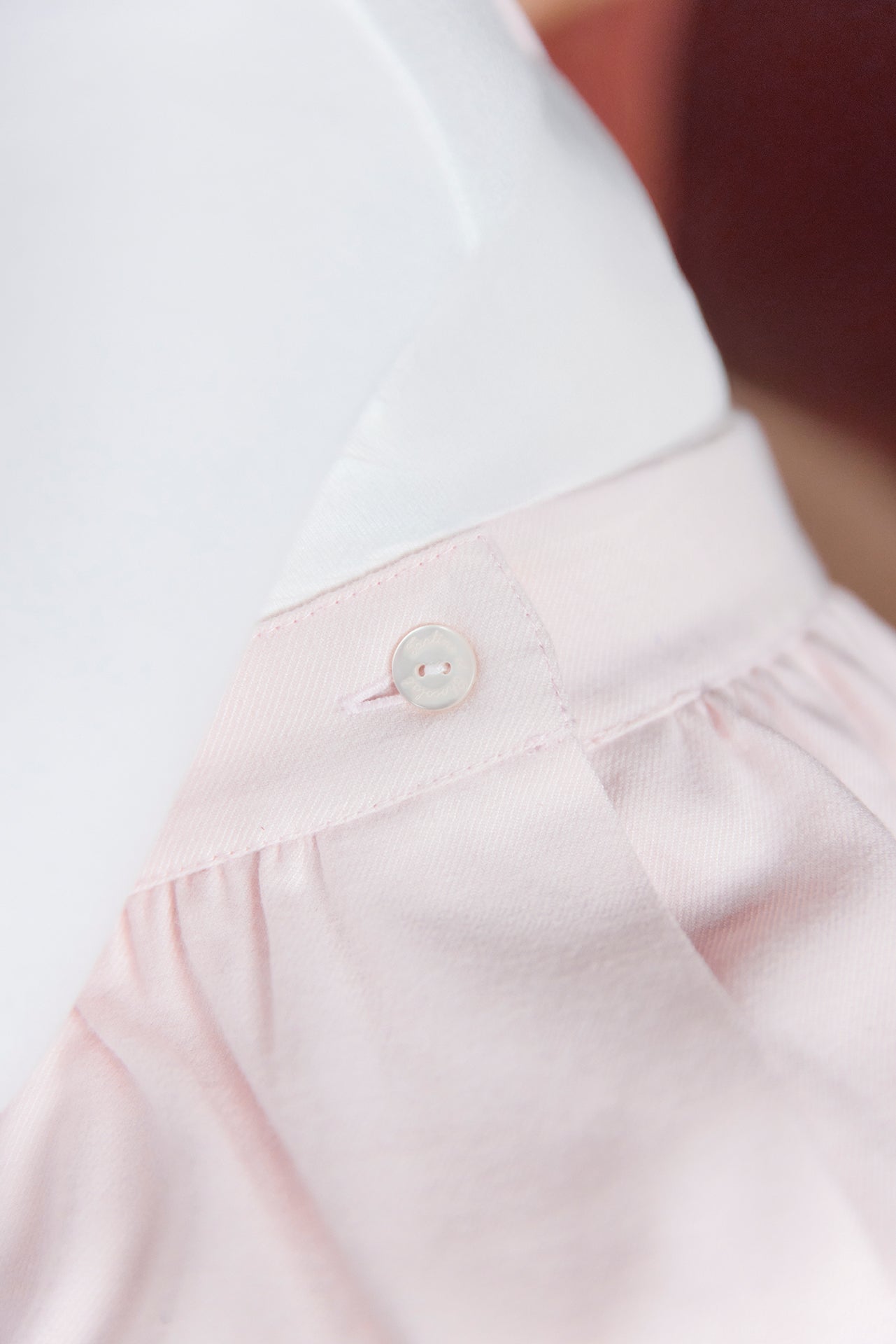 Robe - Rose pâle à bretelles croisées