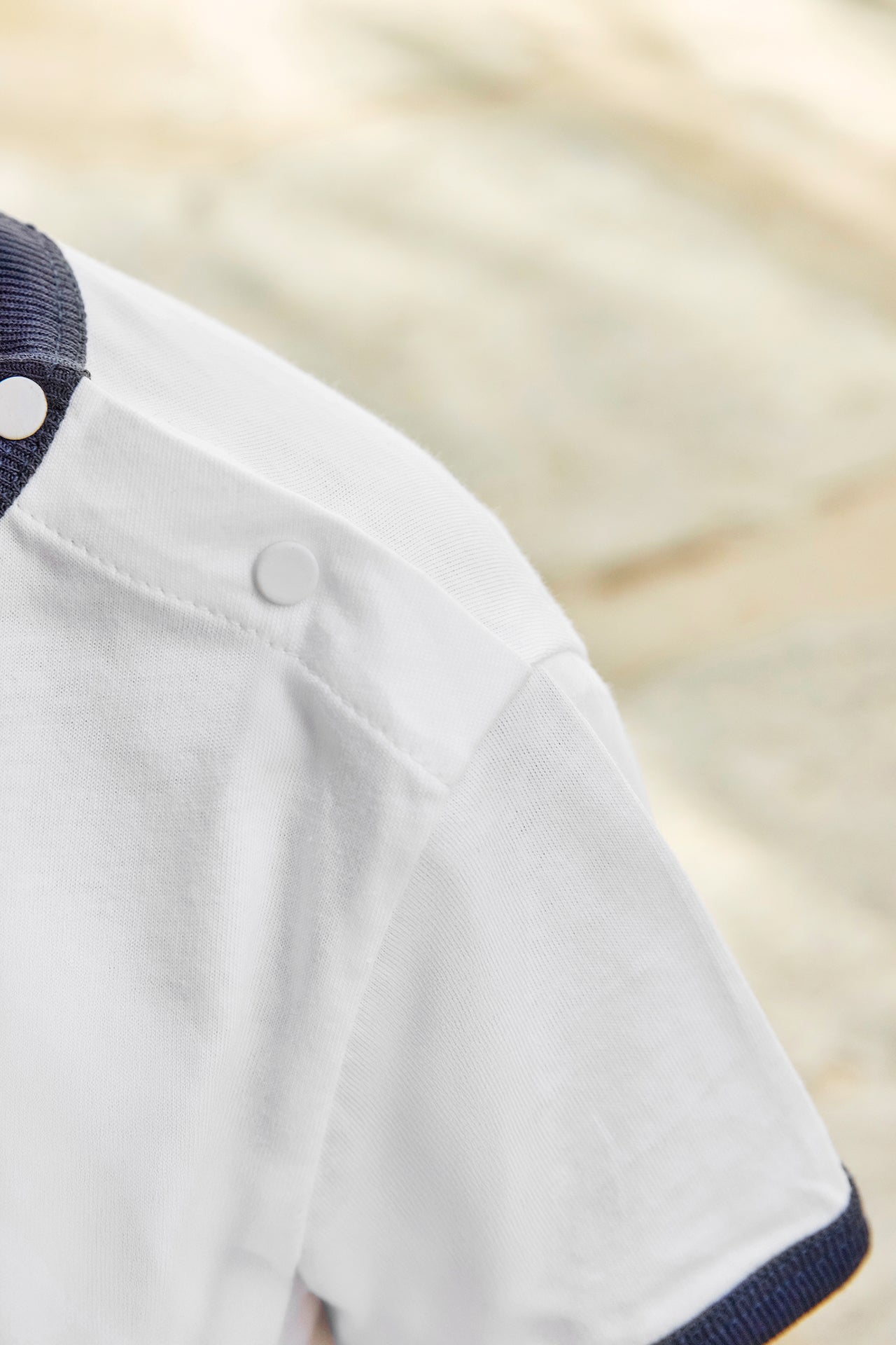 T-Shirt - Weiss Illustration Sportverein