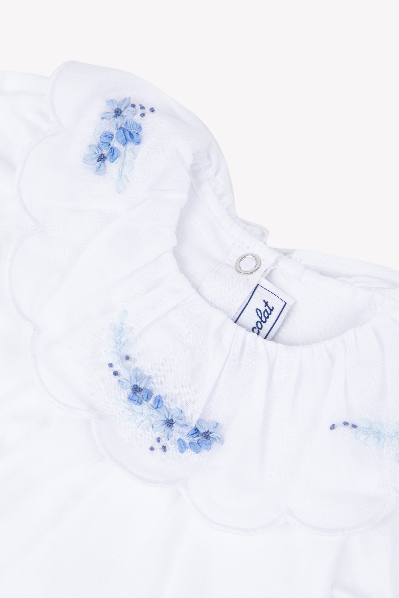 Camiseta - Blanco Bordado Listón