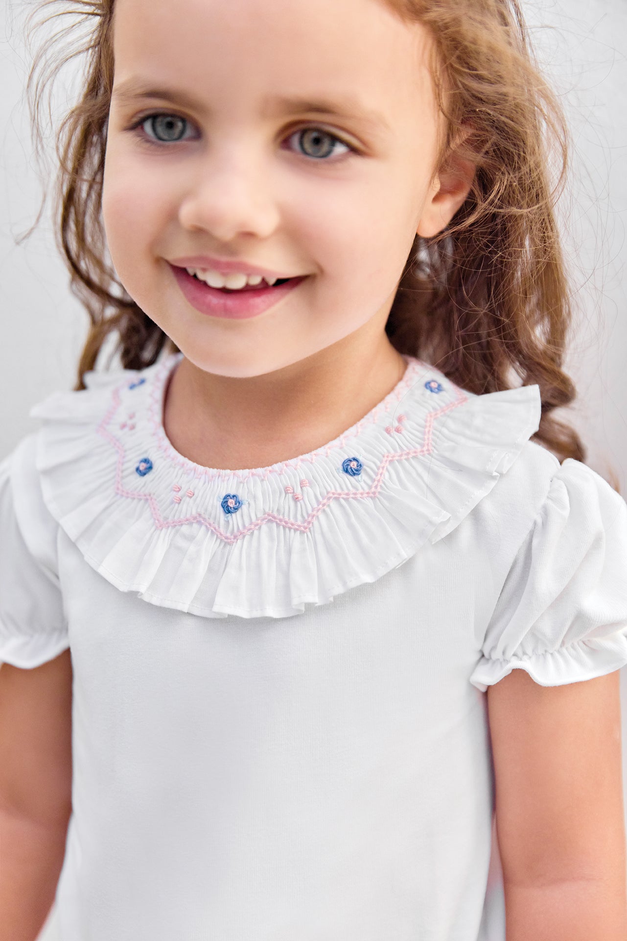 Body - Weiss Kragen floral gesmokt