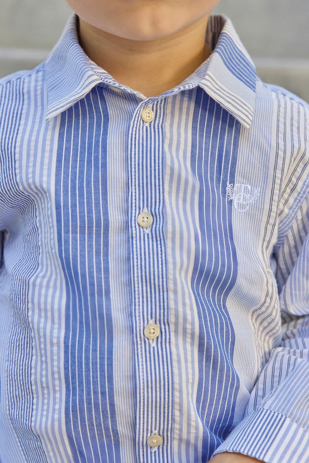 Shirt - Blau Streifens TC-Abzeichen