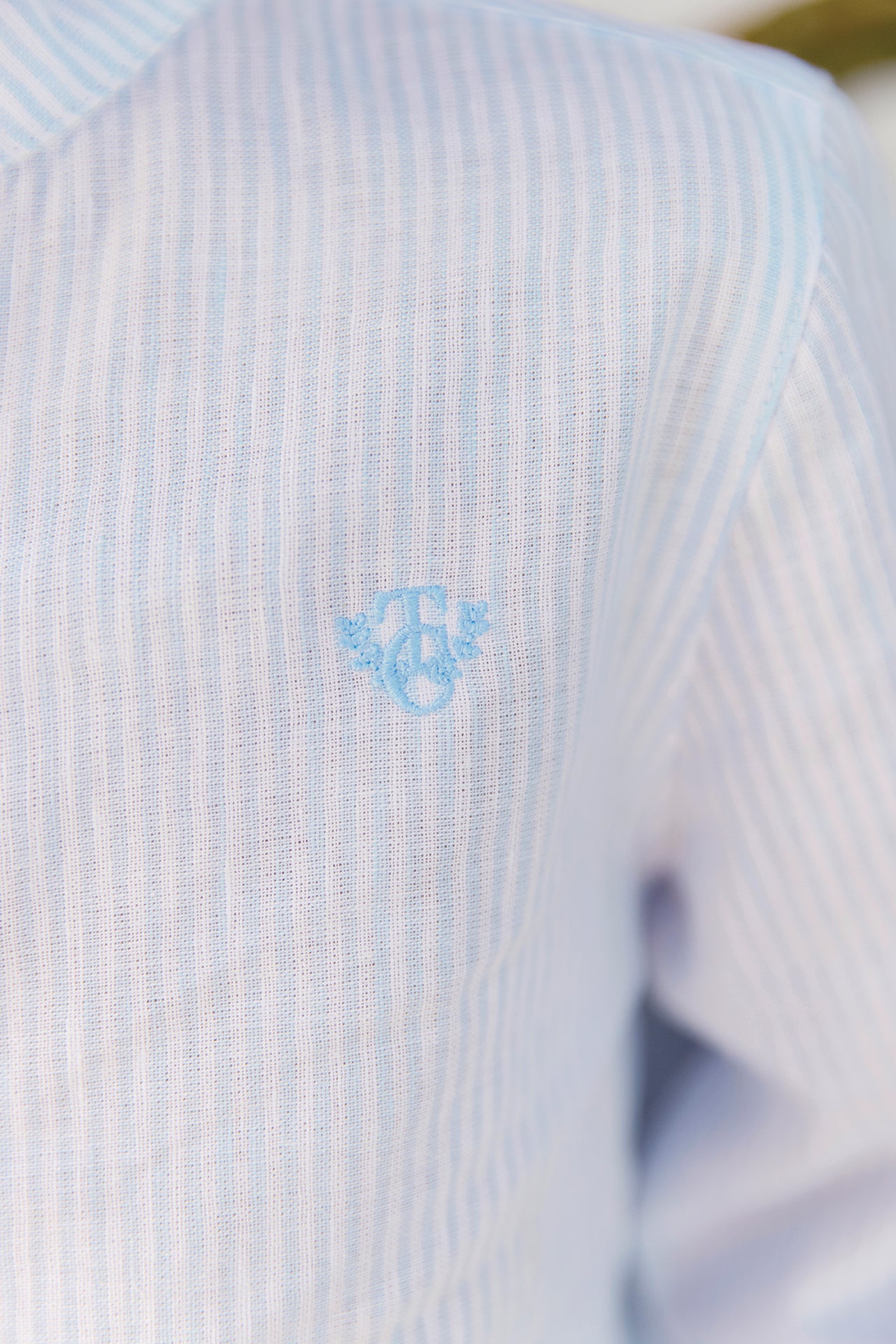 Shirt - Blau Wolke Leinen Stehkragen