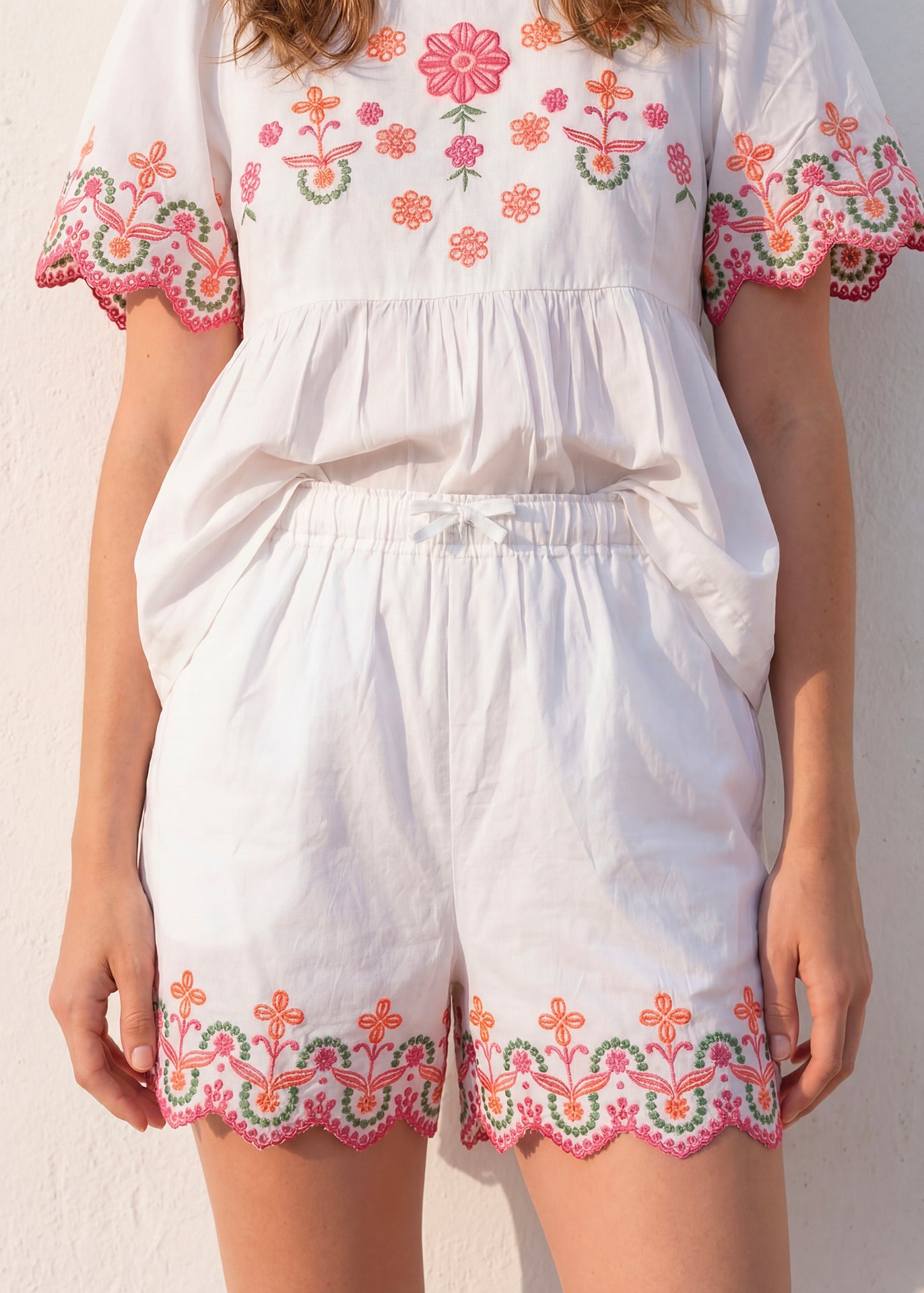 Short Femme - Blanc coton brodé