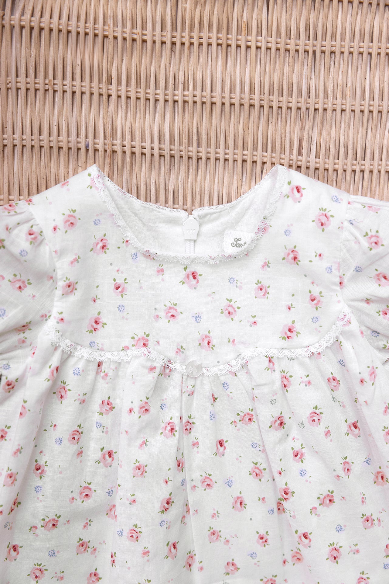 Kleid - Ecru Baumwollblumen