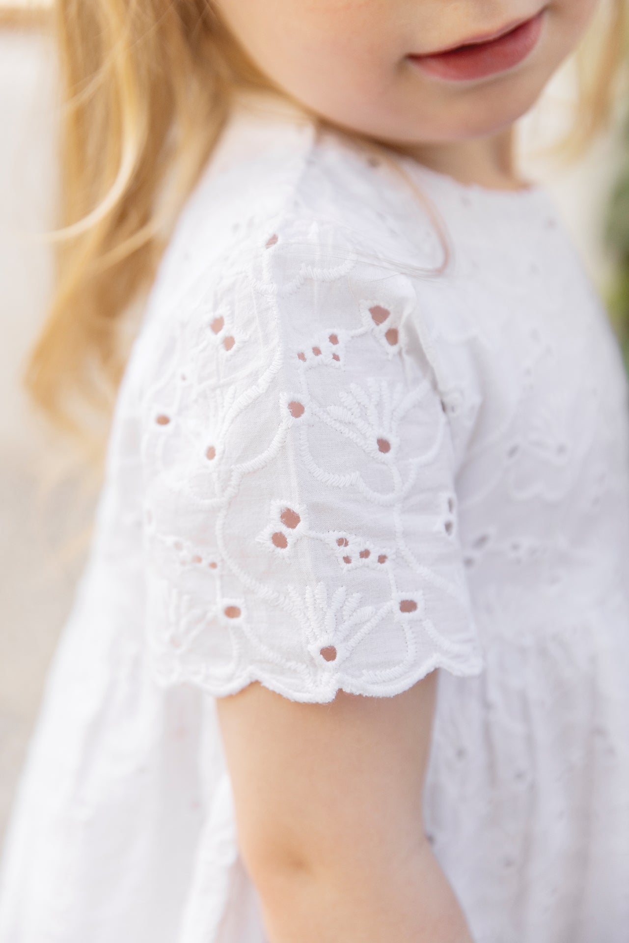 Kleid - Weiss Baumwolle Stickerei Englisch