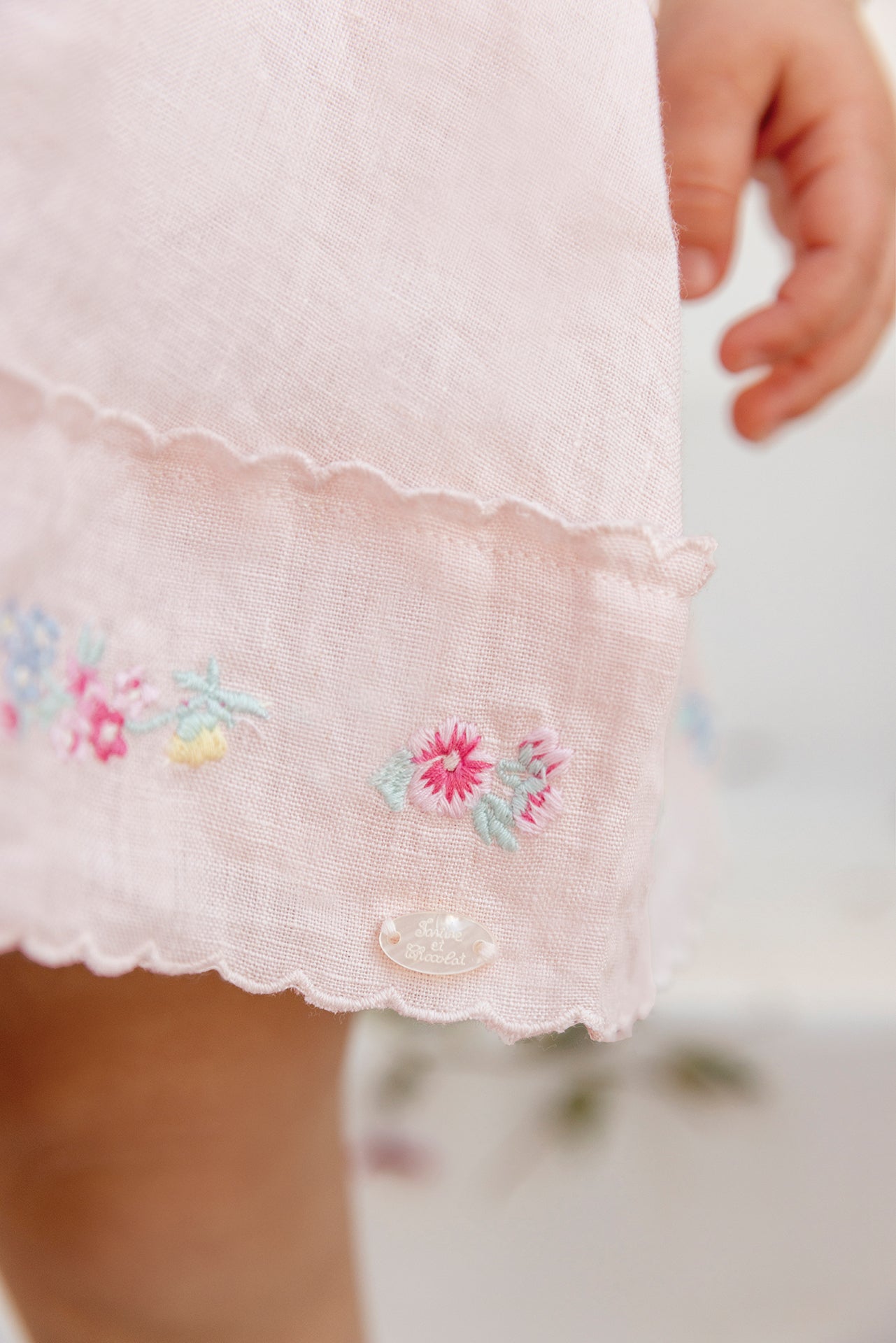 Kleid - Blassrosa Leinen Gestickt