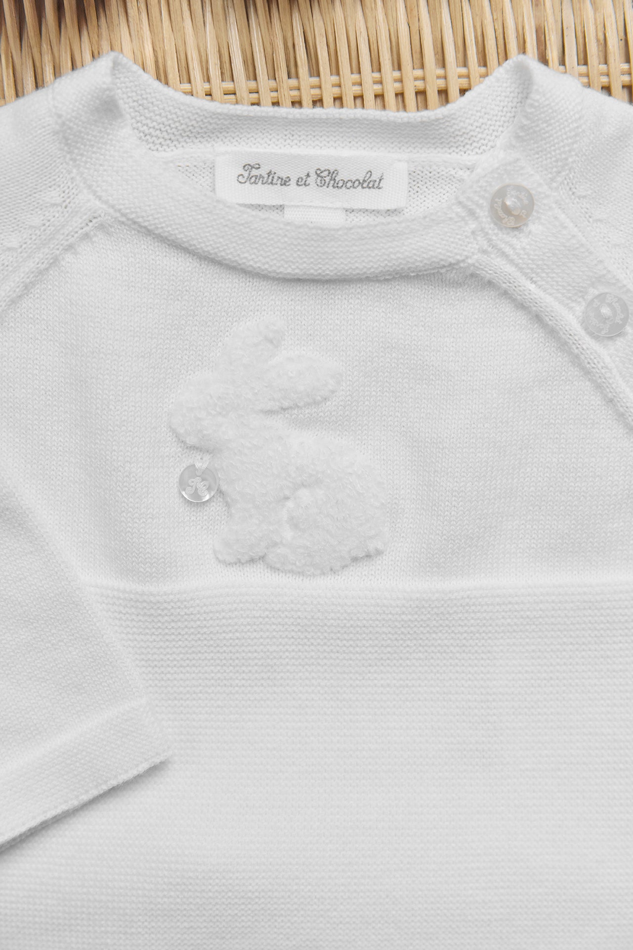 Outfit Lang - Ecru Stickerei Kaninchen