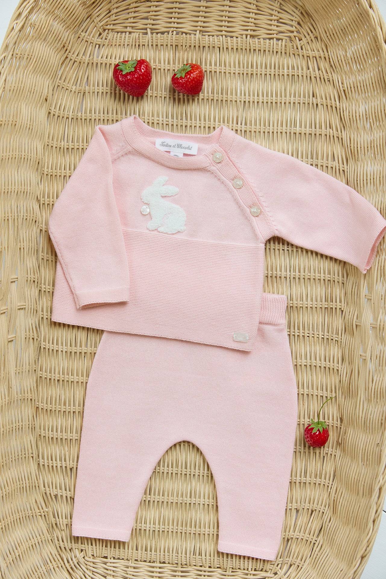Outfit Lang - Rosa Stickerei Kaninchen