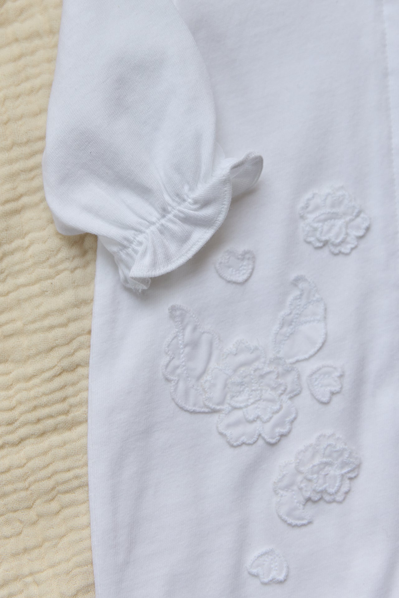 Pyjamas - Weiss Blumenrelief