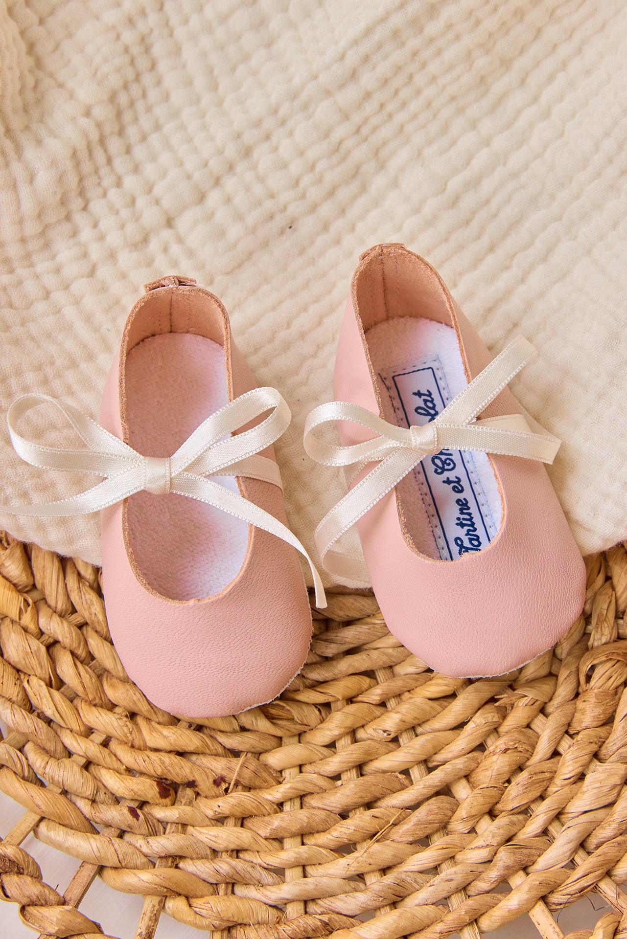 Slippers Ballerinas - Pale pink leather Ribbon
