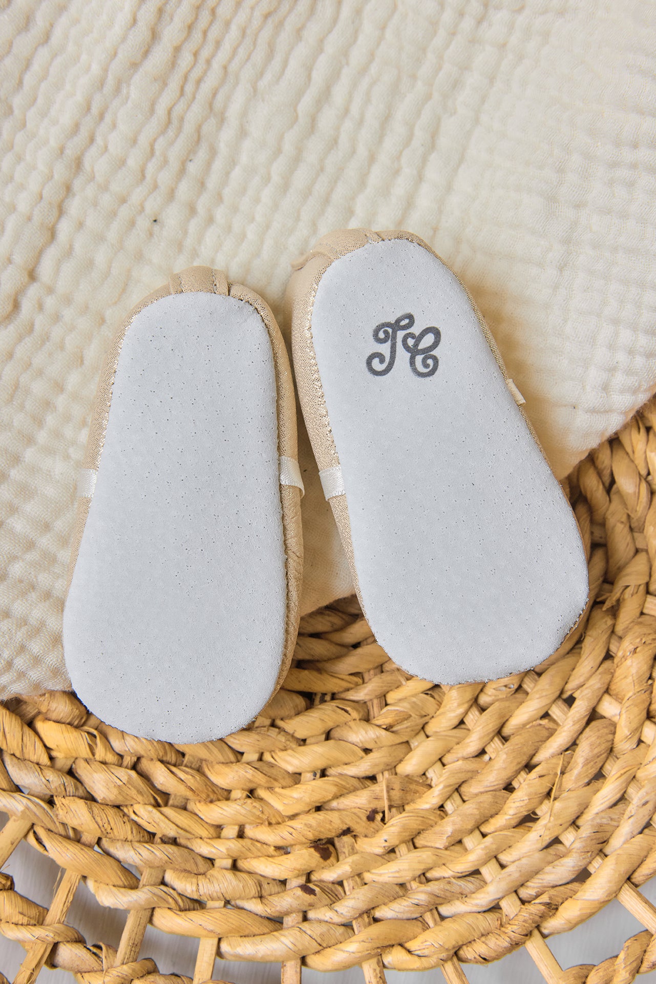 Slippers Ballerinas - Gold leather Ribbon