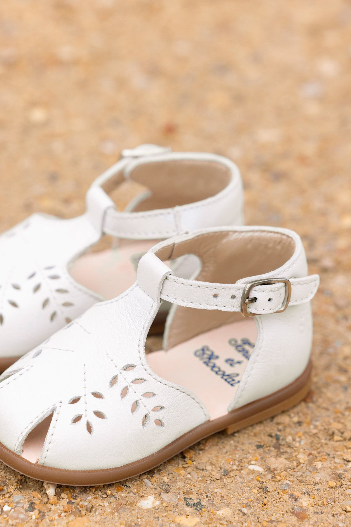 Sandalen für die ersten Schritte – Leder Ecru