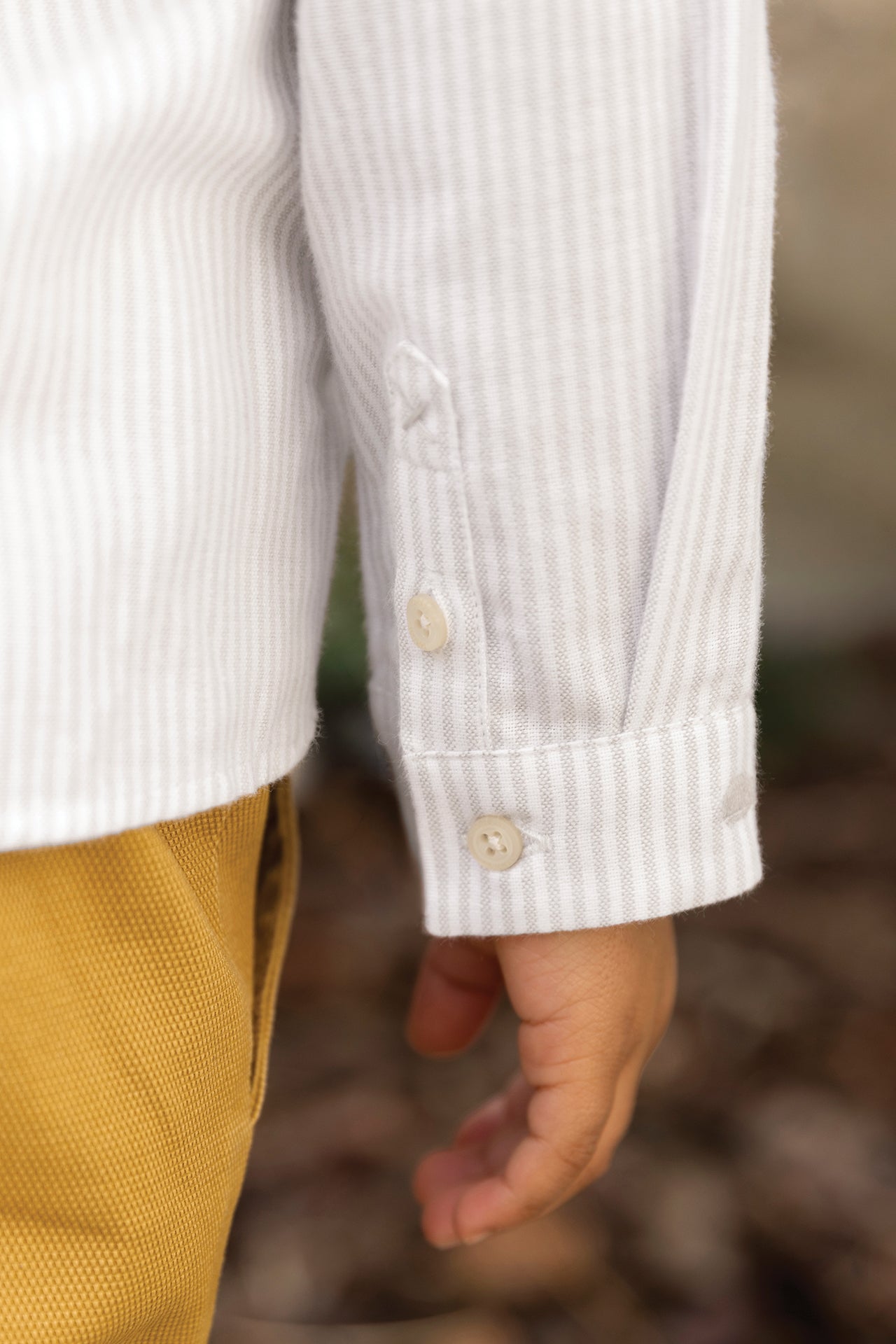 Shirt - Light grey Pointed collar Stripes