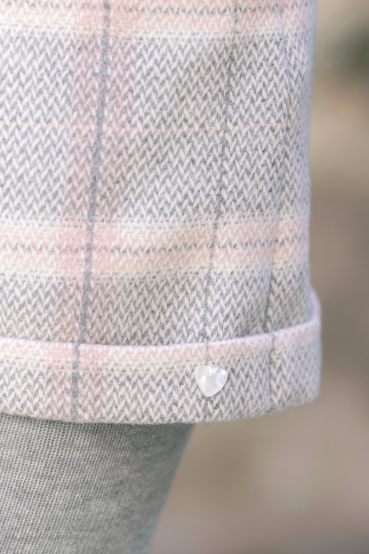 Short  - Beige medium Wool Check