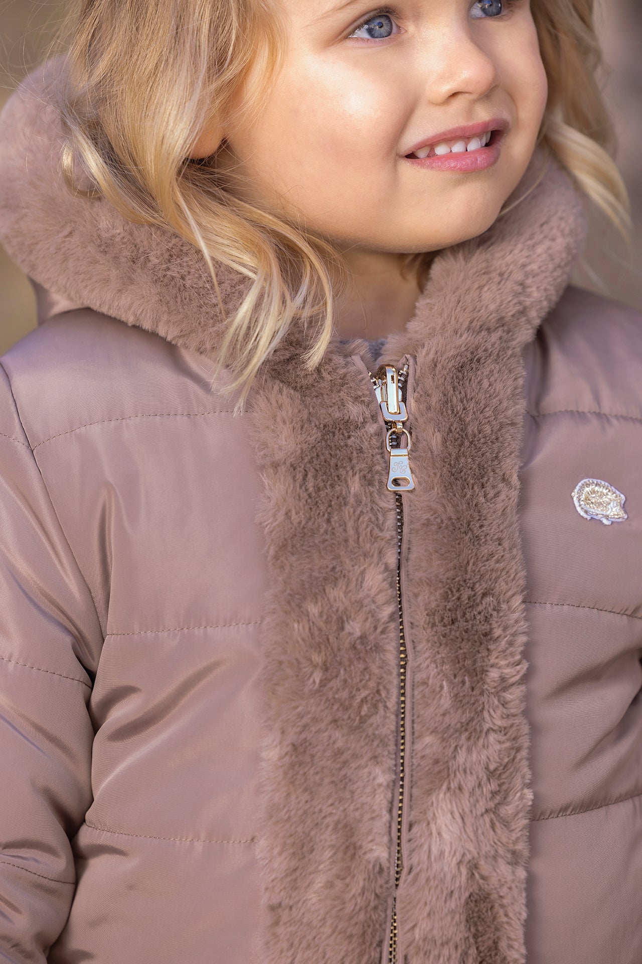 Coat - Beige medium Imitation fur Hood